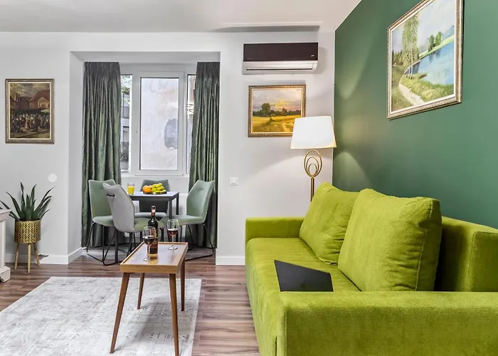 Cozy By Art * Bucureşti